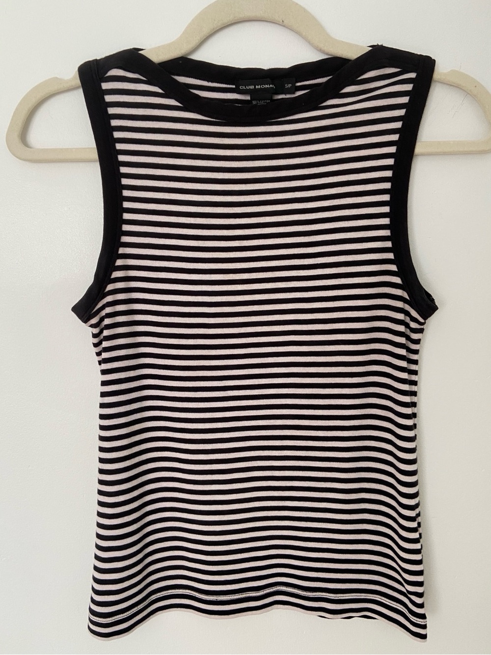Club Monaco 90s Boat Neck Tank in Striped Black and White size Small